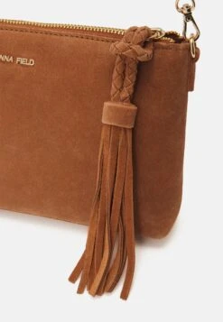 Anna Field LEATHER - Clutch - Cognac 11 Anna Field LEATHER - Clutch - Cognac -Anna Field 2c23bef90b7b469cb848cea810c49472