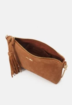 Anna Field LEATHER - Clutch - Cognac 10 Anna Field LEATHER - Clutch - Cognac -Anna Field 2cfbd2f87da646aa8ec19031bd8a789d