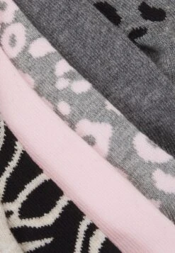 Anna Field -Anna Field 7145d084b93a4c64aa73db8073e97e74