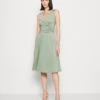 Anna Field Jerseykleid - Light Green 2 Anna Field Jerseykleid - Light Green -Anna Field d3ef6096ac1a425f944731f2f1868fcf