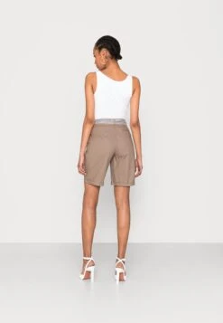 Anna Field Shorts - Taupe 10 Anna Field Shorts - Taupe -Anna Field e61c53ac185142a3a599f8ff60c08f8e